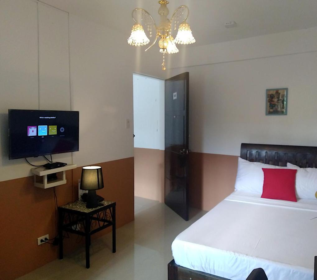 Jil'S Apartelle Tagaytay City Exterior photo