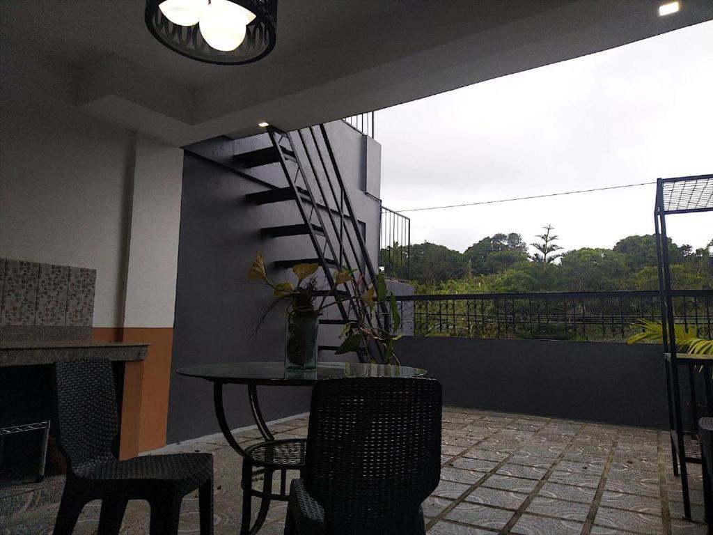 Jil'S Apartelle Tagaytay City Exterior photo